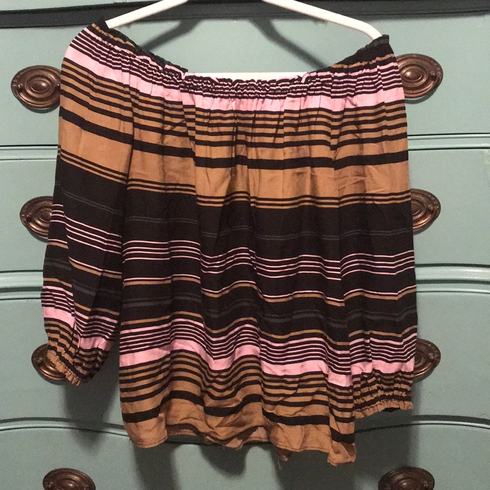 Off-the-shoulder Flowy Blouse